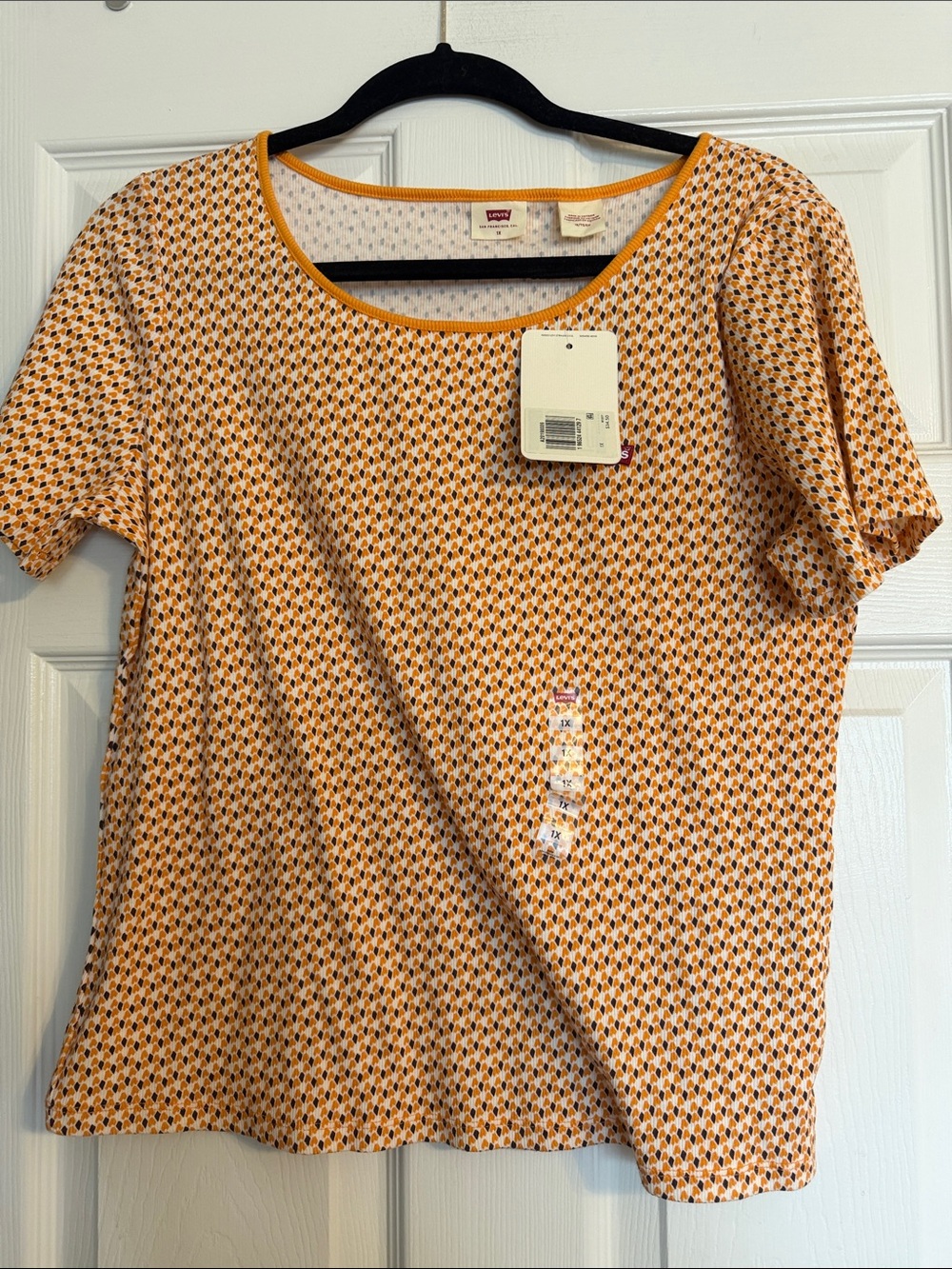 Levi's Women's Short Sleeve Orange Geo-Print Scoop Neck Tee